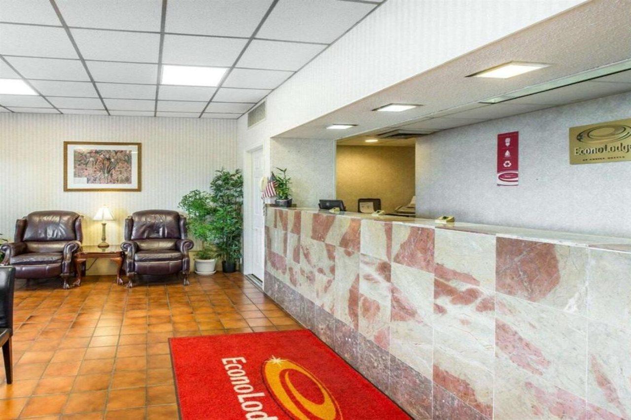 Econo Lodge Calhoun Luaran gambar
