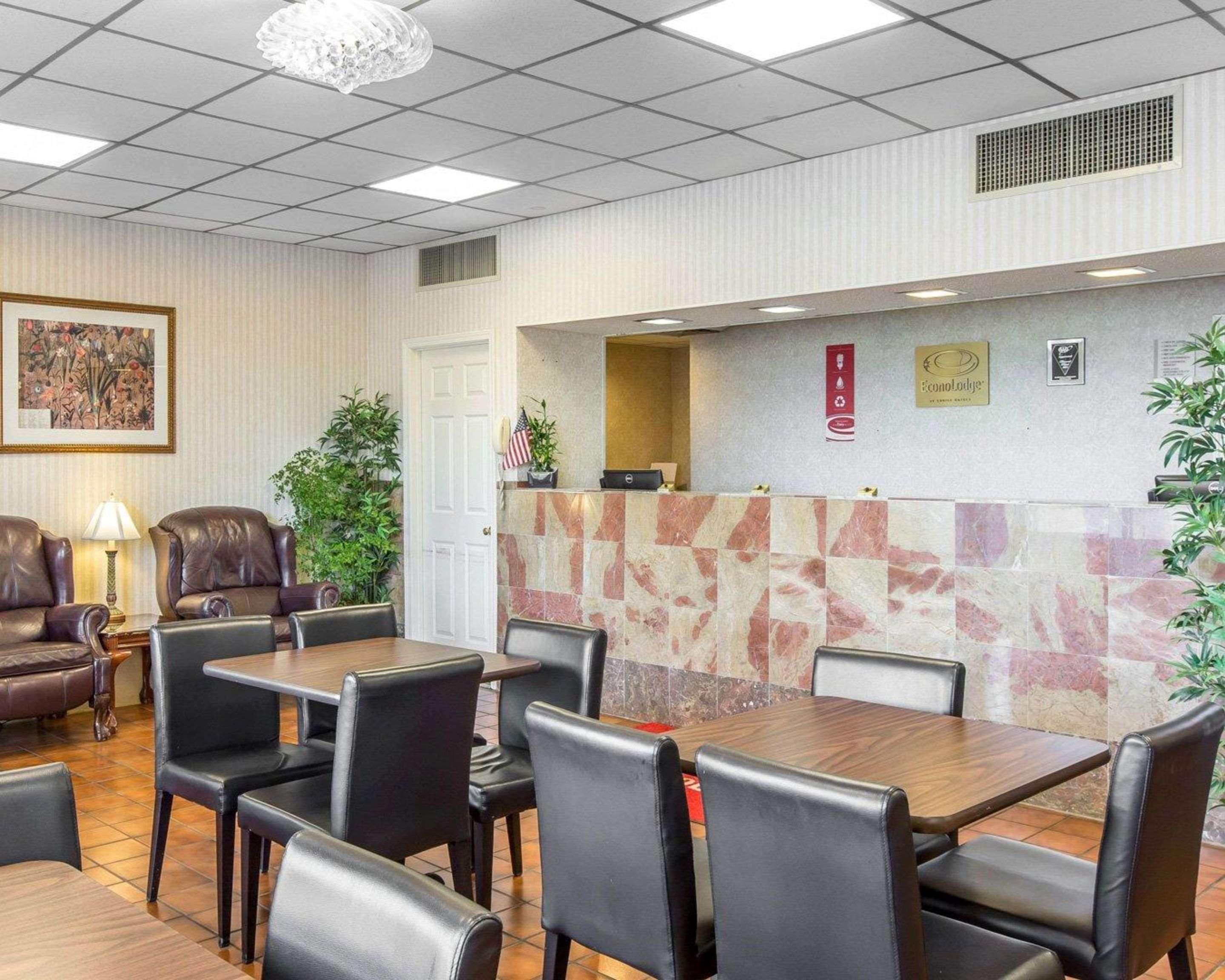 Econo Lodge Calhoun Luaran gambar