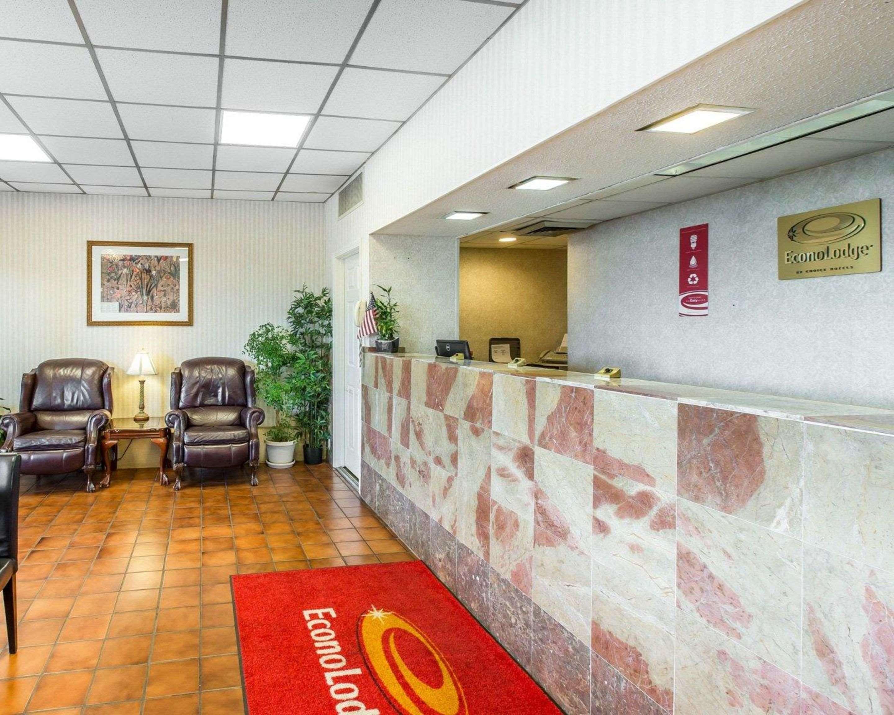 Econo Lodge Calhoun Luaran gambar