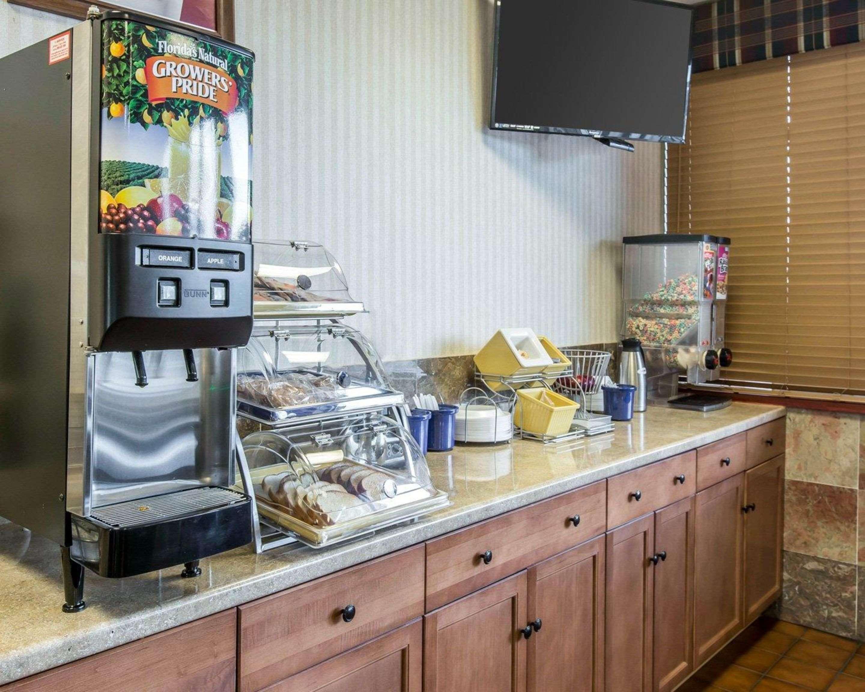 Econo Lodge Calhoun Luaran gambar