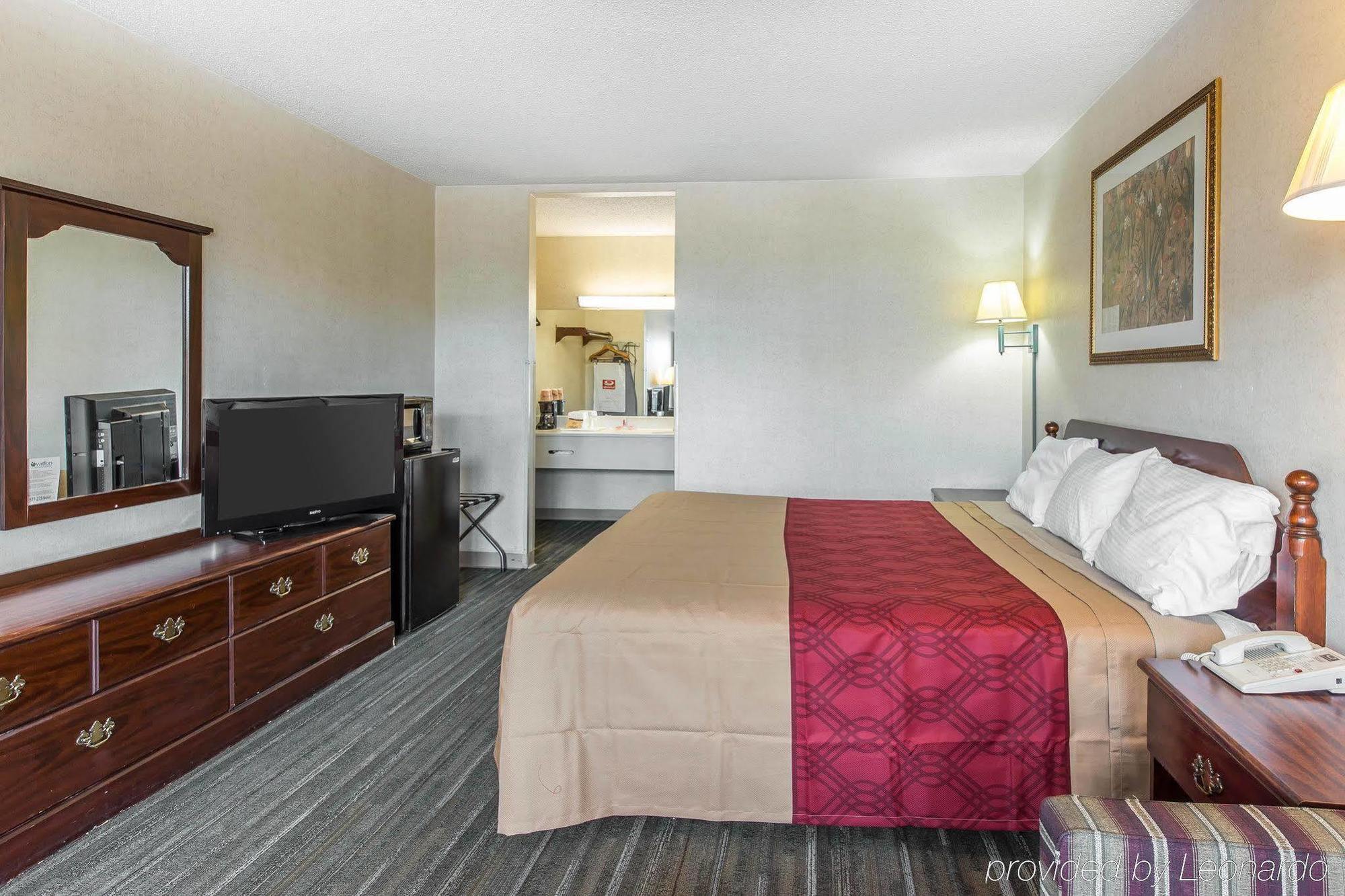 Econo Lodge Calhoun Luaran gambar