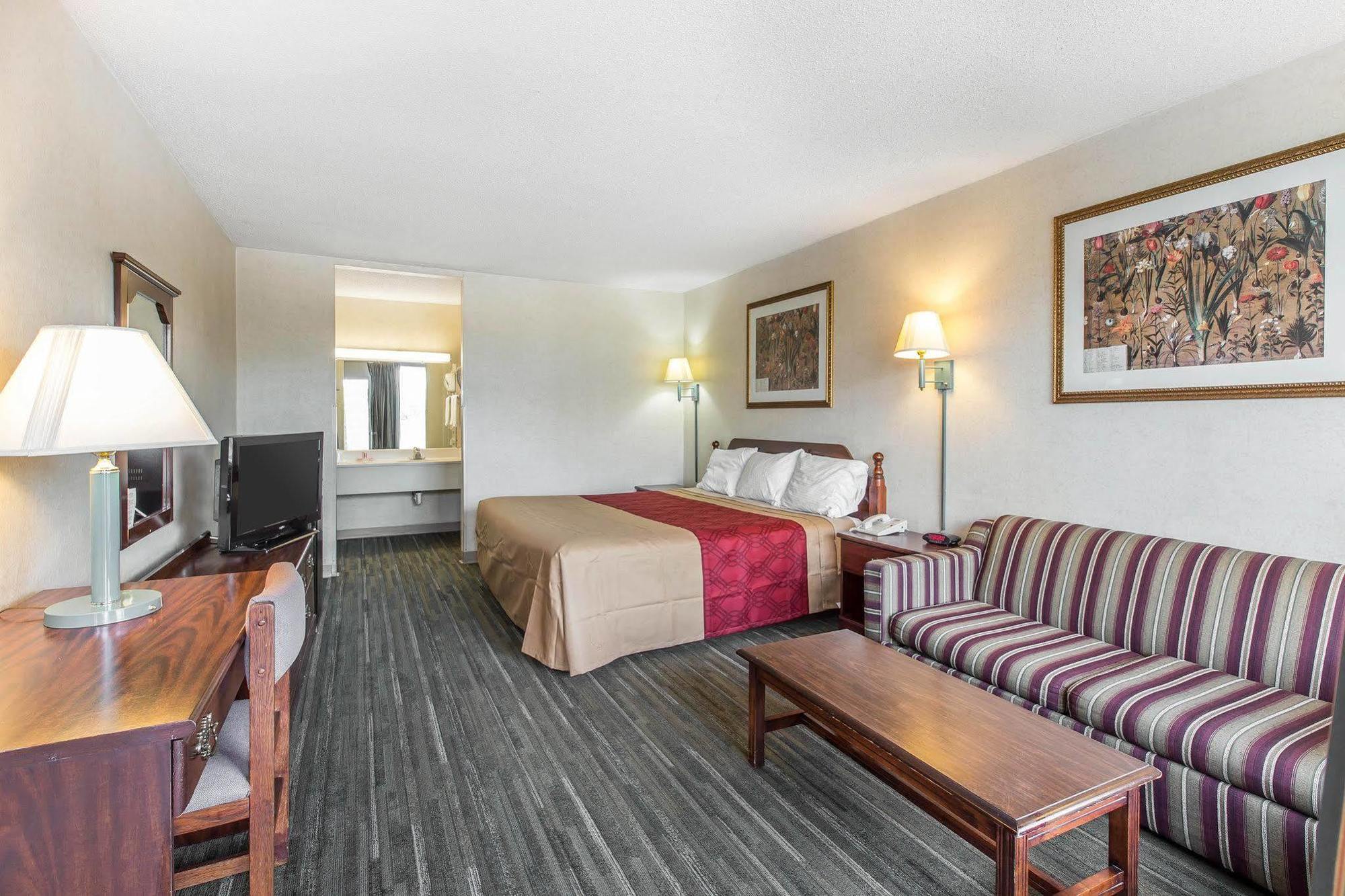 Econo Lodge Calhoun Luaran gambar