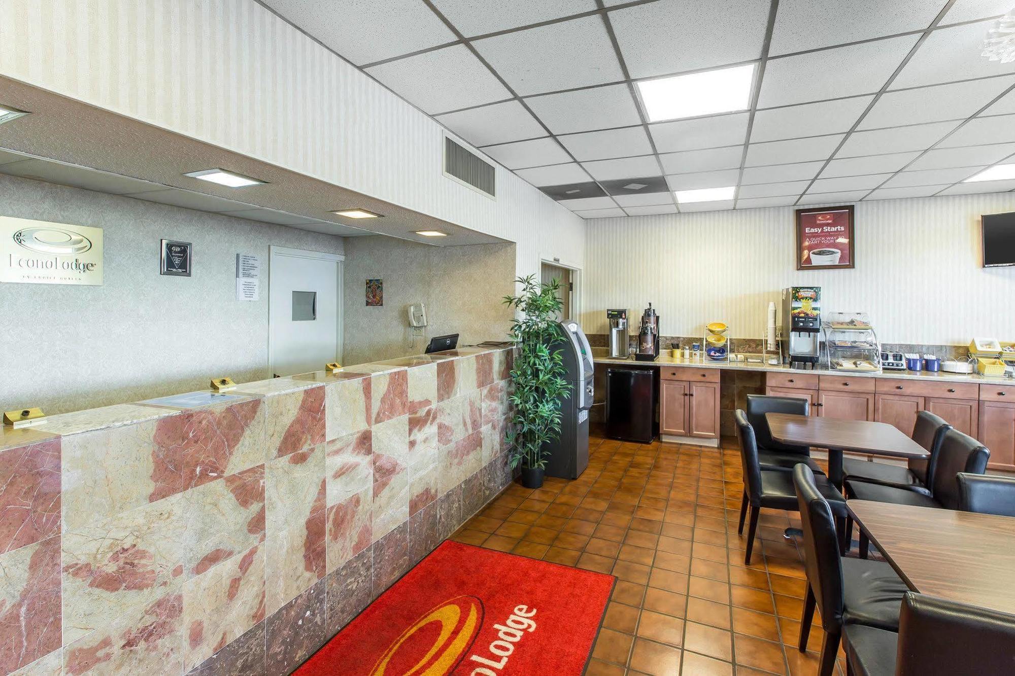 Econo Lodge Calhoun Luaran gambar