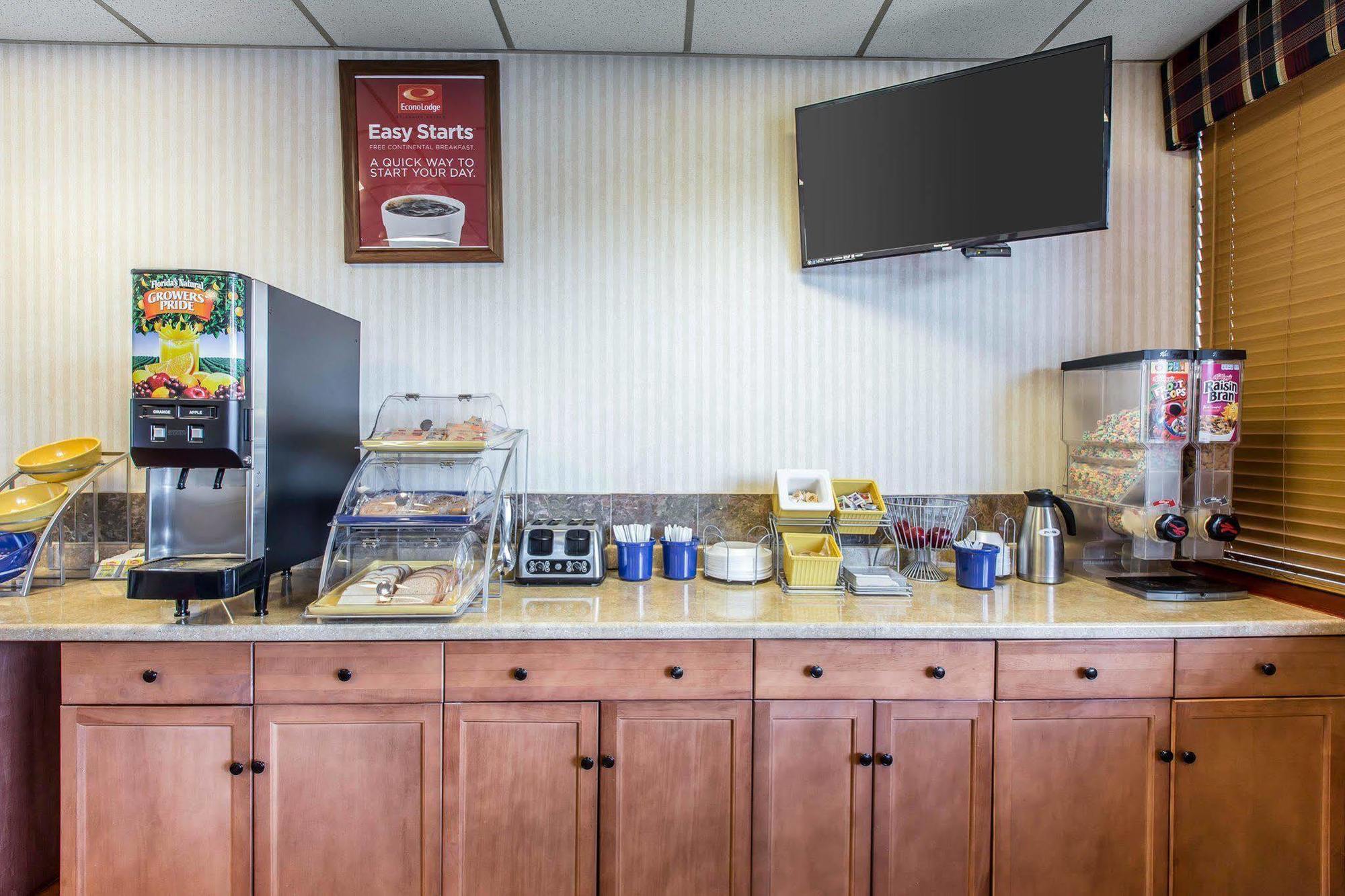 Econo Lodge Calhoun Luaran gambar